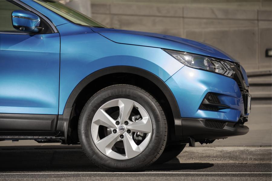 Детали экстерьера Nissan Qashqai ST+ 2019 года  (AU) (фото 9 из 24)